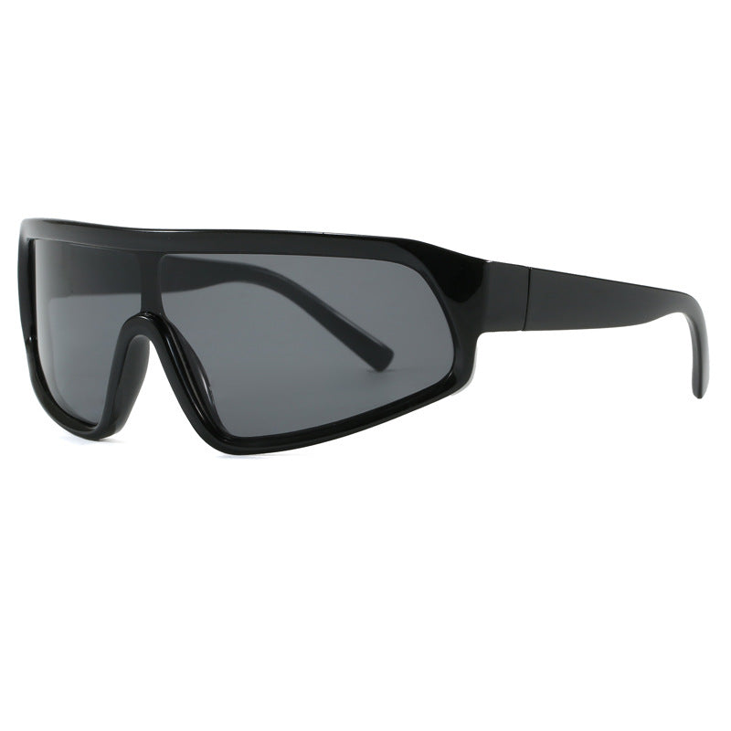 Damen sportliche Schutzbrille im modernem Design mit ergonomischem Rahmen Brehn
