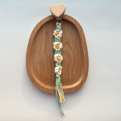 Baumwolle Häkelblumen Schnuller und Beißring Clip mit Holz Herz Sicherheitsclip