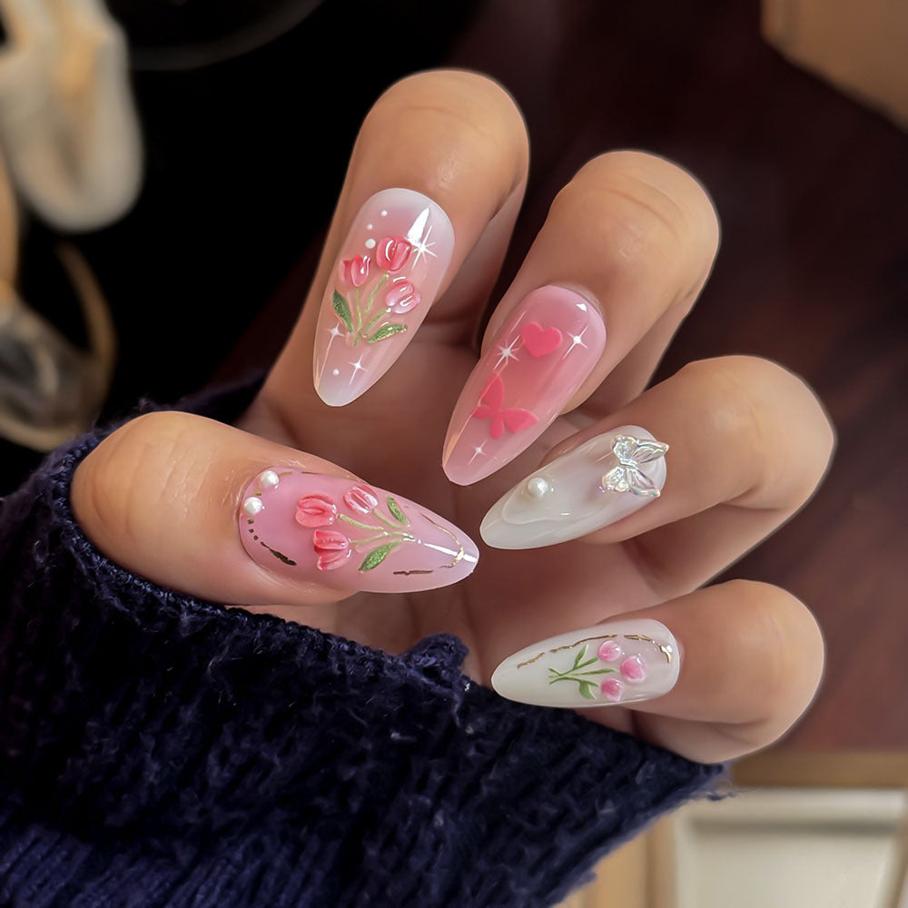 Blumenverzierte Press-On-Nagelkollektion Brehn