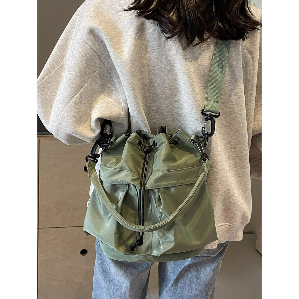 Lässige Kordelzug-Eimer Tasche Brehn