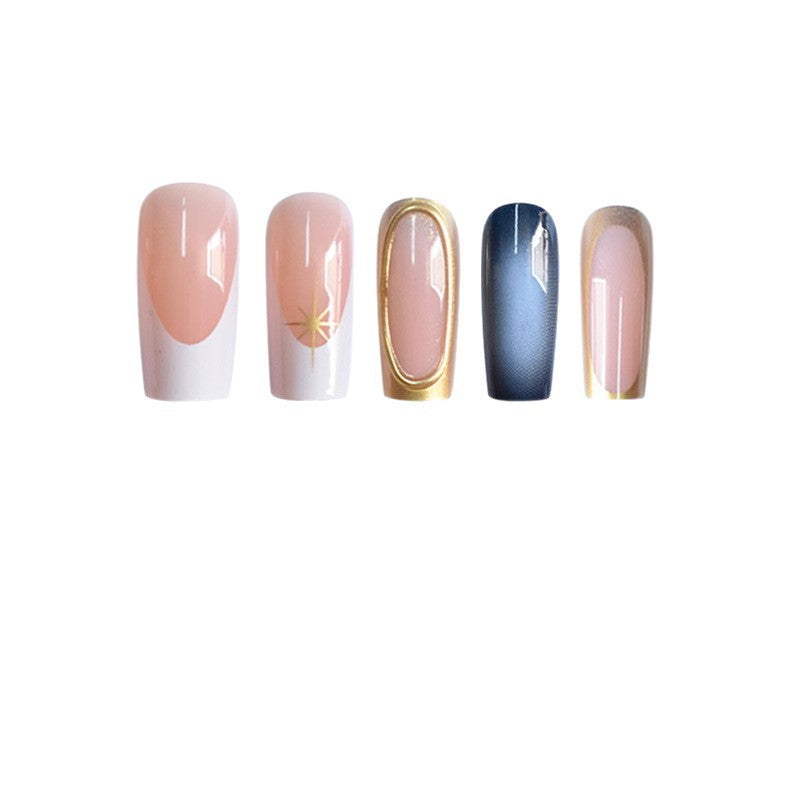 Elegante Stiletto-Nagelverlängerungen mit goldenen Akzenten Brehn