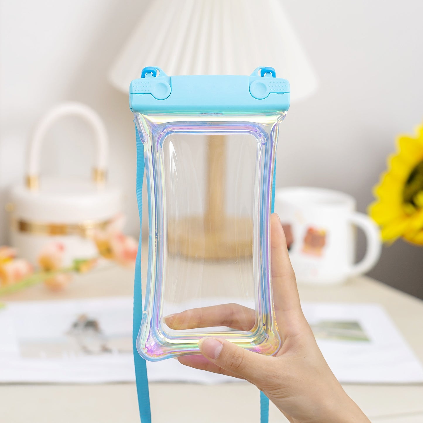 Transparente Wasserdichte Hülle mit Tragegurt Brehn