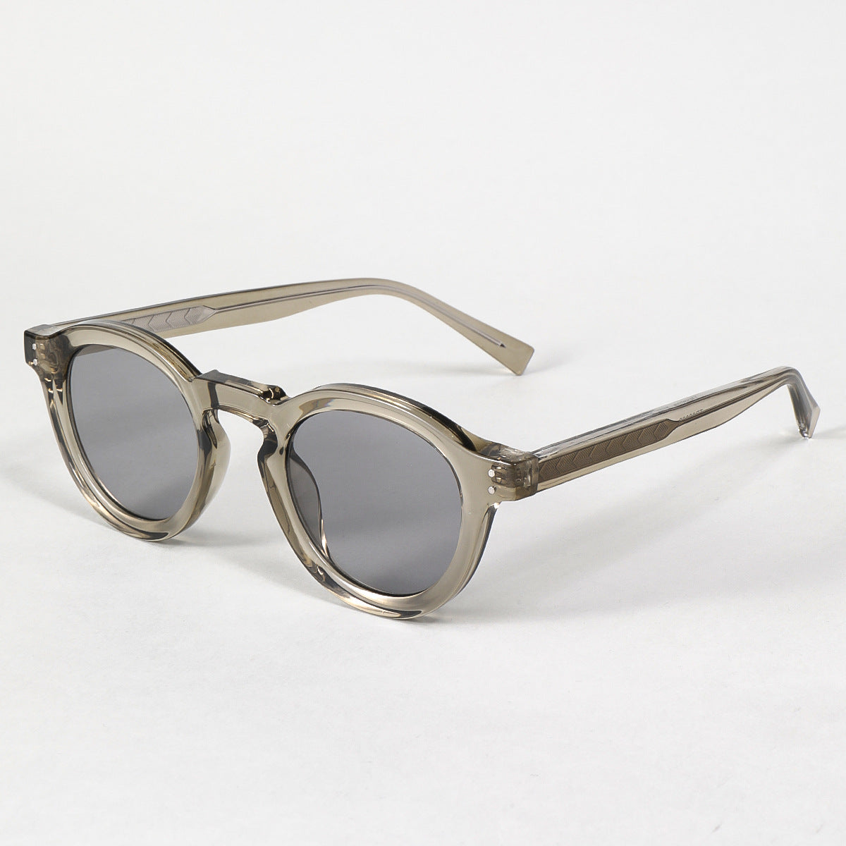 Damen modische Sonnenbrille im klassischen Rundstil Brehn