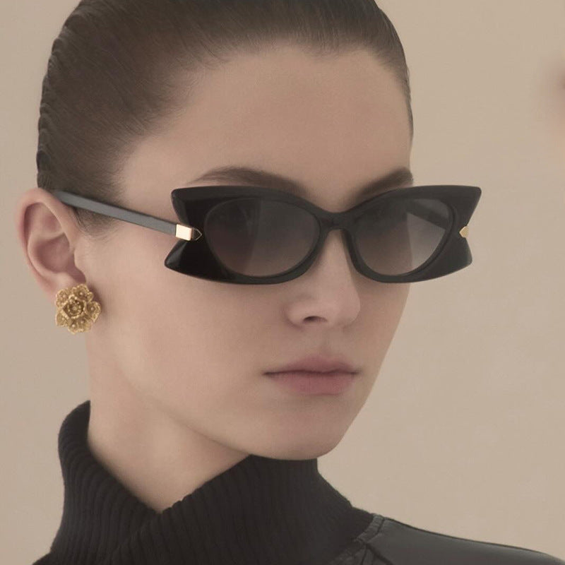 Damen Cat-Eye Sonnenbrille mit stilvollem Einsatz aus Metall und UV-Schutz Brehn