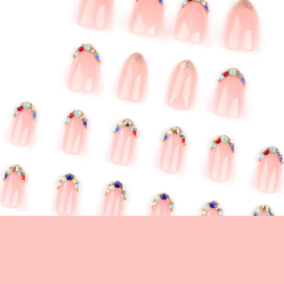Kunstvolle Nagelkunst mit glamourösen Strassverzierungen Brehn