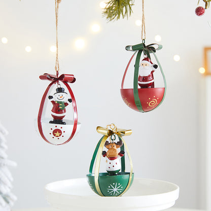 Weihnachtliche dekorative Hängeornamente