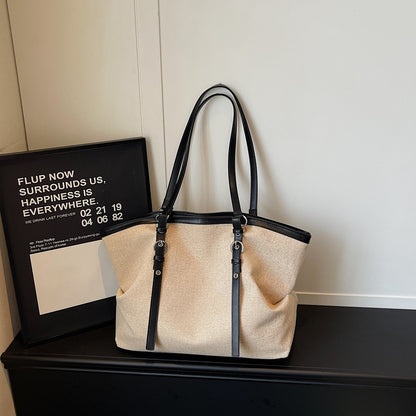 Vielseitige Canvas-Tote-Tasche mit Lederakzenten
