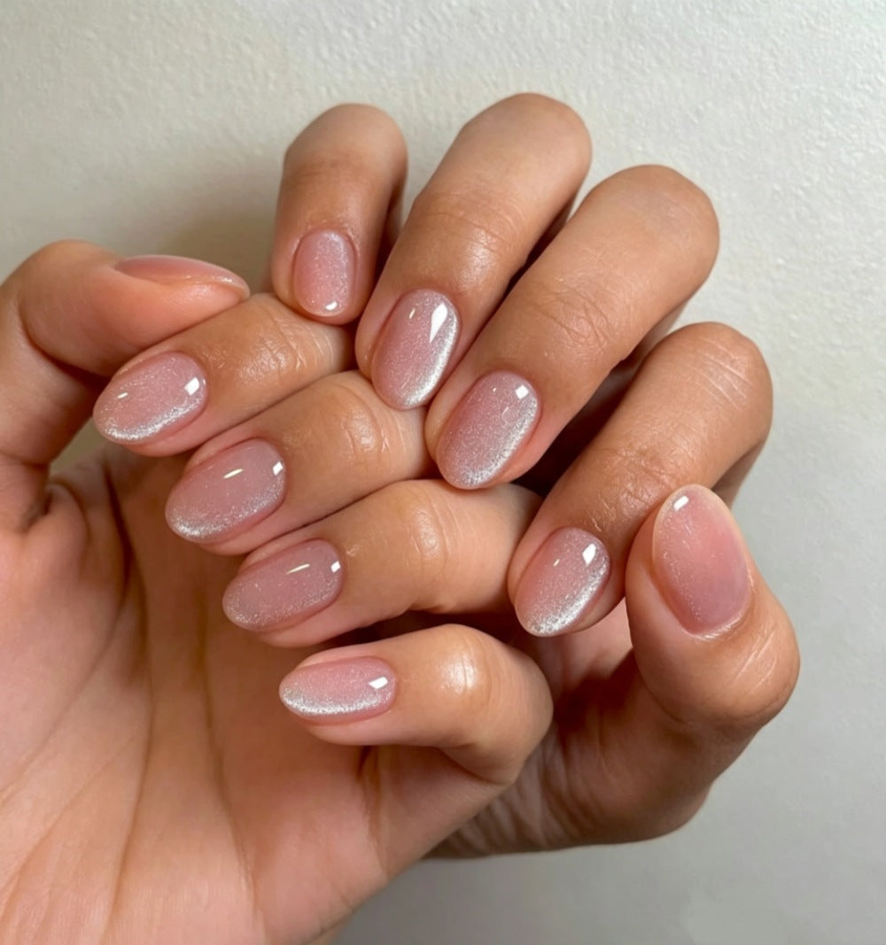 Glamouröse Kunstnägel Im Eleganten Ombre-Look Brehn