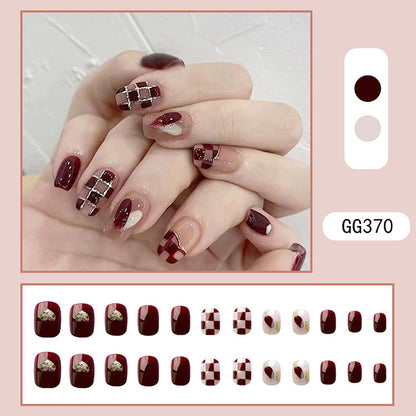 Elegantes Dekoratives Nagelkunstset