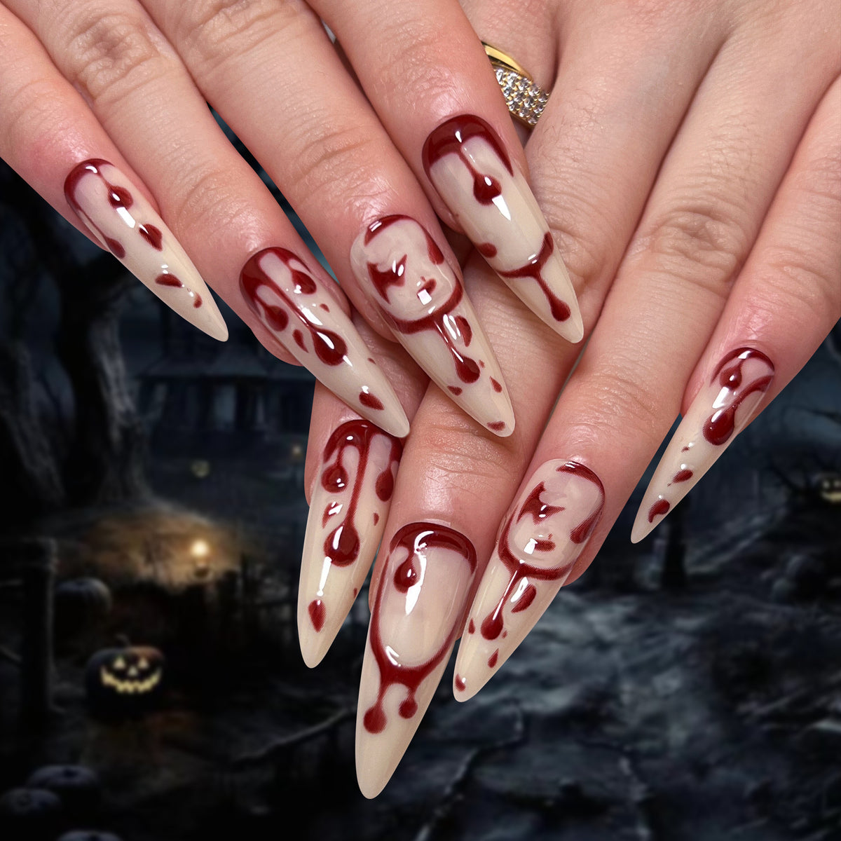 Kunstvolle Halloween-Gel-Nägel im blutigen Design Brehn
