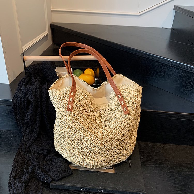 Elegante Bast-Umhängetasche mit Lederakzenten Brehn