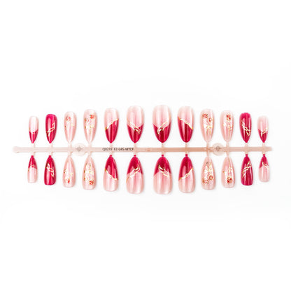 Künstlerische von Rosen inspirierte Press-On Nagelkunst Brehn