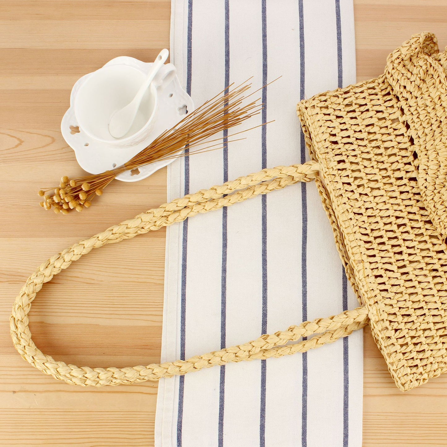 Modische Geflochtene Tasche mit Volants Brehn