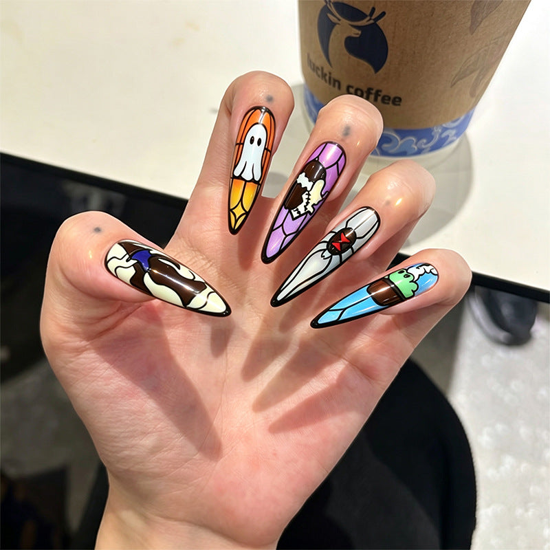 Kunstvolle Nagelspitzen mit Eiscreme-Design Brehn