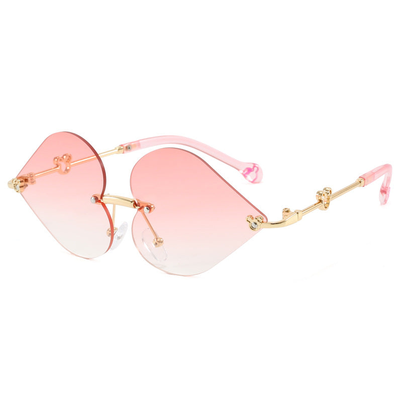 Damen Designer-Sonnenbrille mit einzigartigem Herzrahmen und gradienten Gläsern Brehn