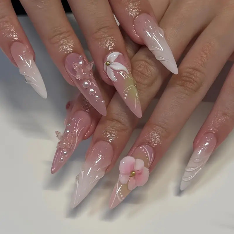 Skulptierte Blumen Press-On Nagelkunst Brehn