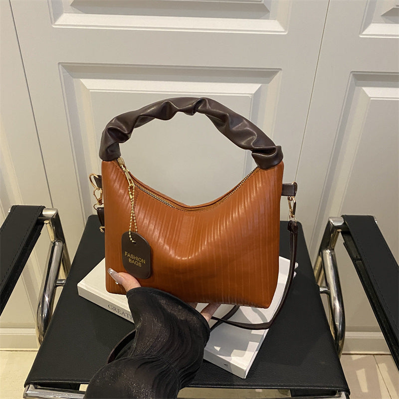Rippstruktur Schultertasche Brehn