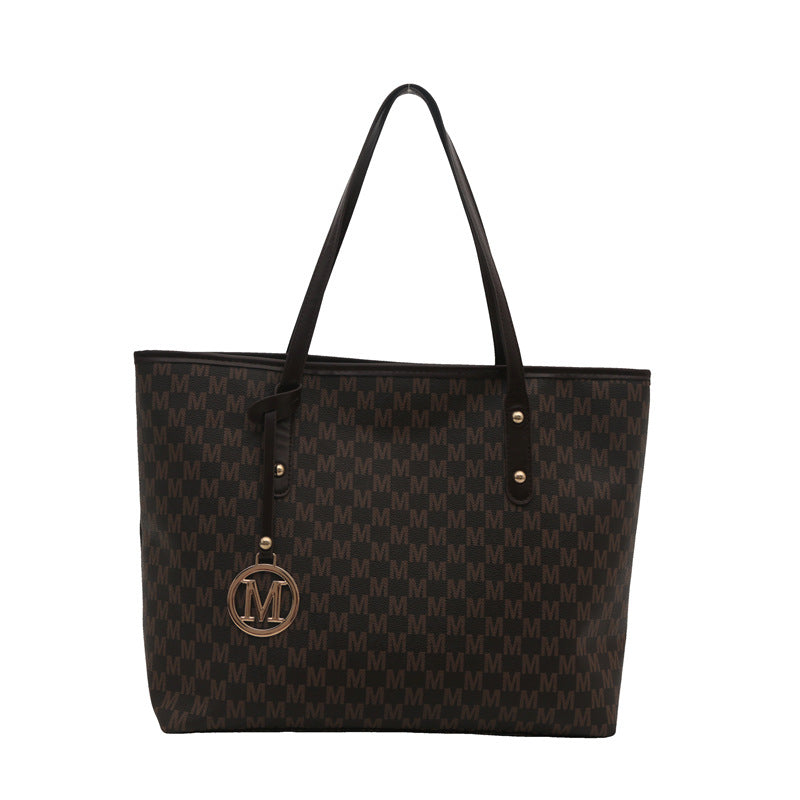 Stilvolle monogrammierte Tragetasche