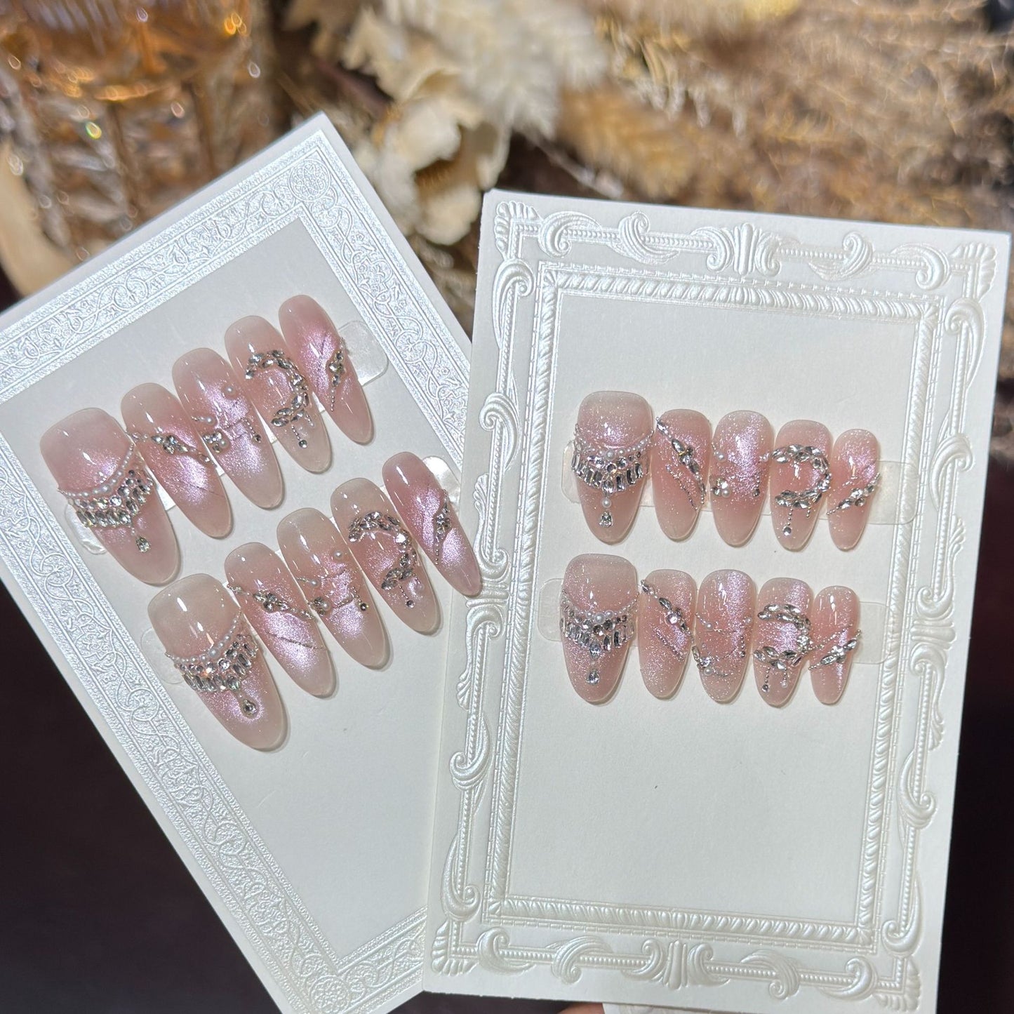 Künstlerisches Stiletto-Nagelkunst-Design Brehn