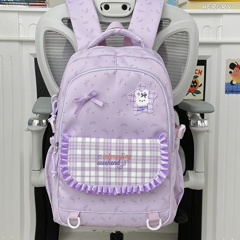 Kinderrucksack mit verspieltem Thema und mehreren Taschen