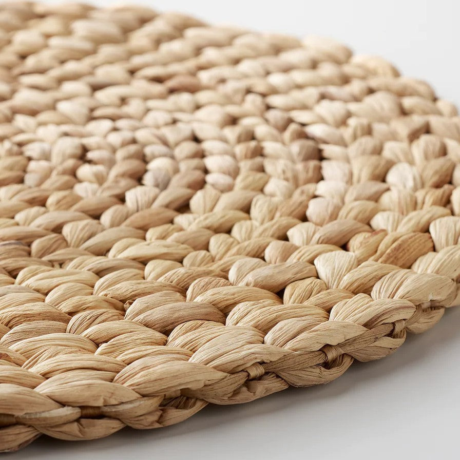 Stilvolle Tischunterlage aus handgefertigtem Naturmaterial Brehn