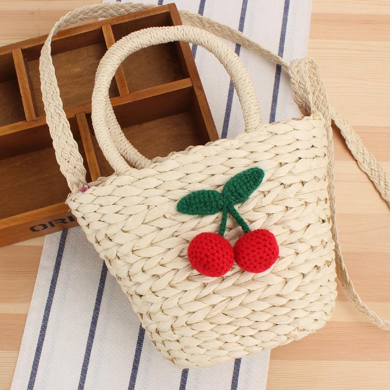 Handtasche mit Fruchtigem Häkelmotiv Brehn