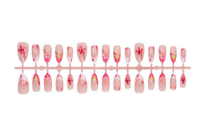 Kunstnagelset mit floralen Designs und 3D-Verzierungen Brehn