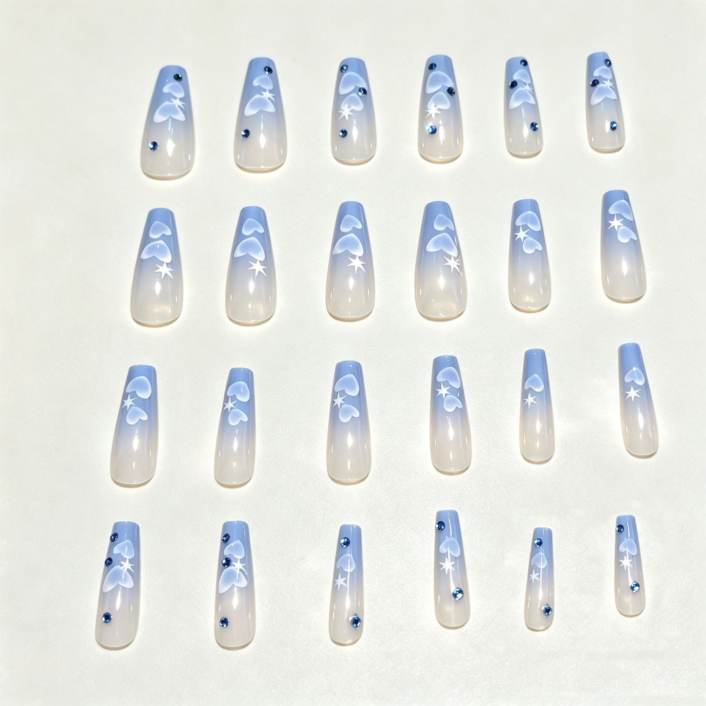 Künstlerische Press-On Nagelkunst Tipps Brehn
