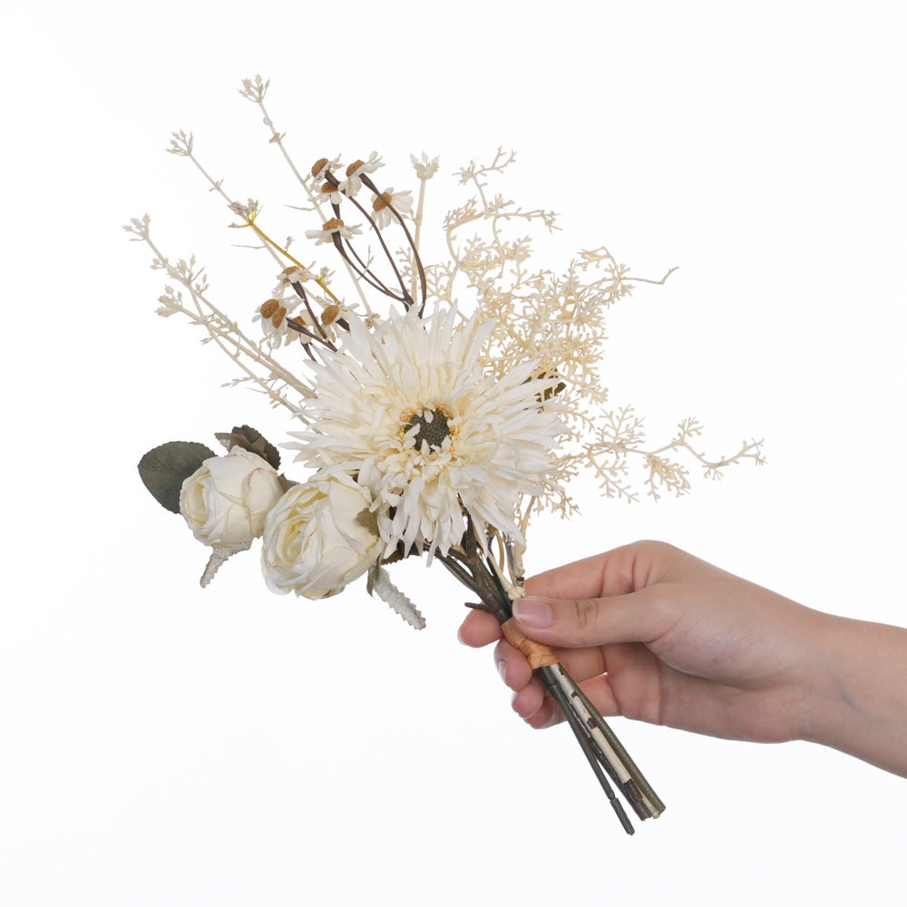 Eleganter Künstlicher Blumenstrauß