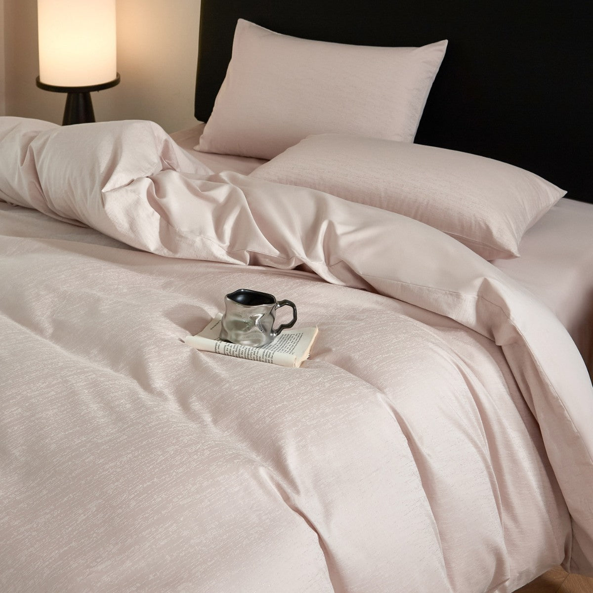 Wendbares Satin Bettbezug-Set mit subtiler strukturierter Jacquard