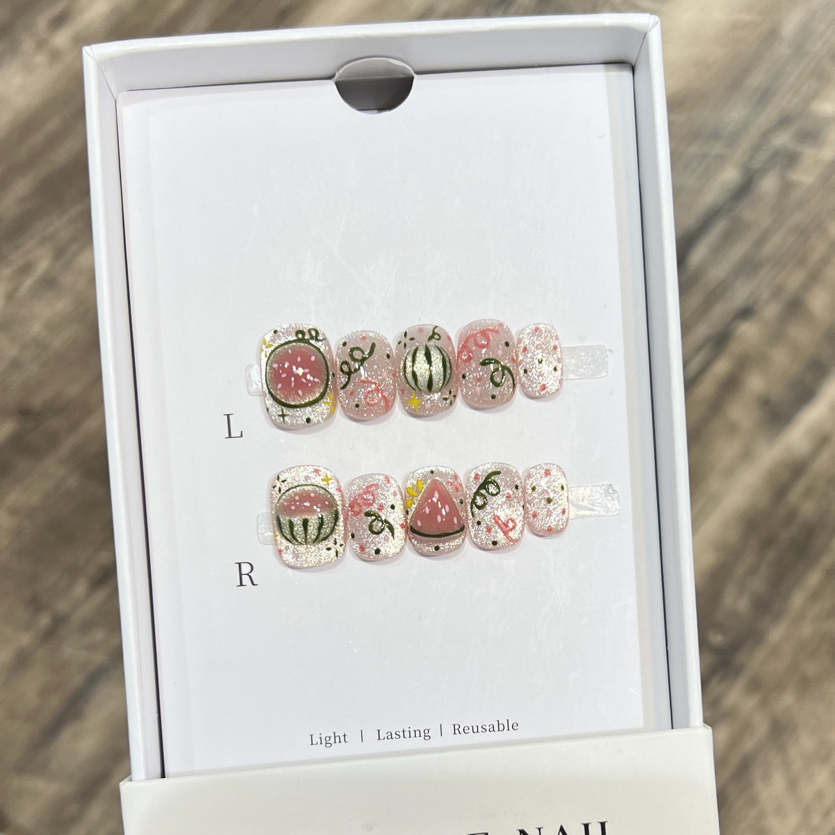 Künstlerisches Press-On-Nagelset mit Wassermelonen-Thema Brehn