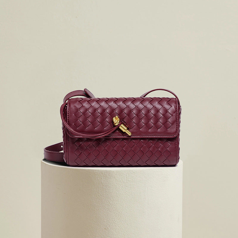 Woven Crossbody Clutch Brehn