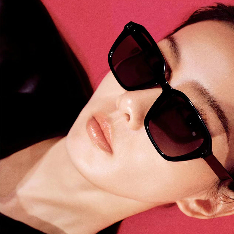 Damen Quadratische Sonnenbrille mit stylischem Transparentrahmen und UV-Schutz Brehn