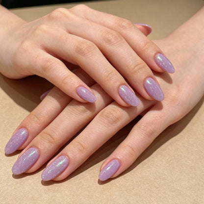 Glitzernde mandelförmige Nagelkunstverlängerungen Brehn