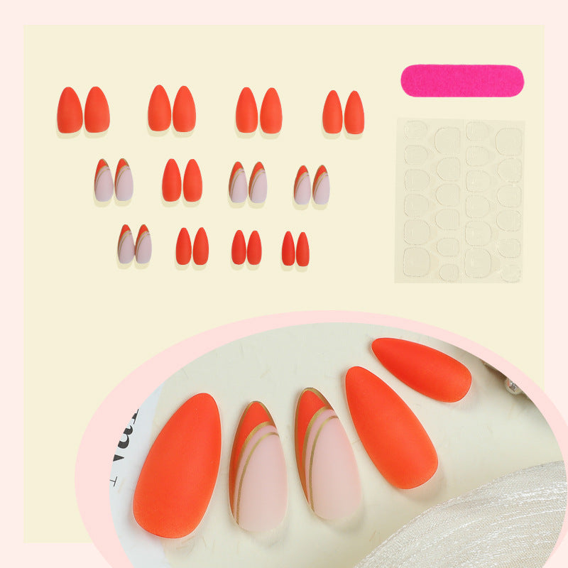 Künstlerische Press-On Nagelset mit elegantem Design Brehn