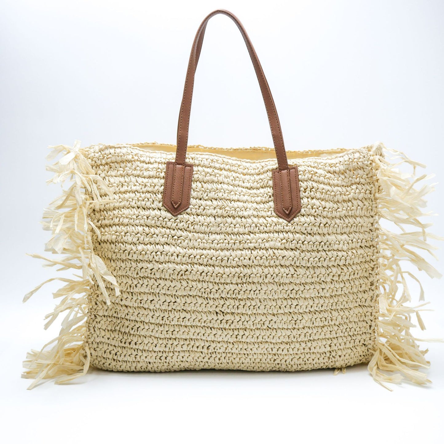 Strandtasche mit Fransigem Design und Robusten Ledergriffen Brehn