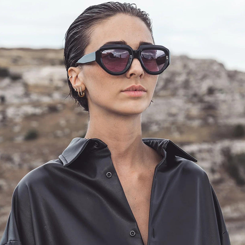 Damen Cat-Eye Sonnenbrille mit modernem transparentem Rahmen und UV-Schutz Brehn