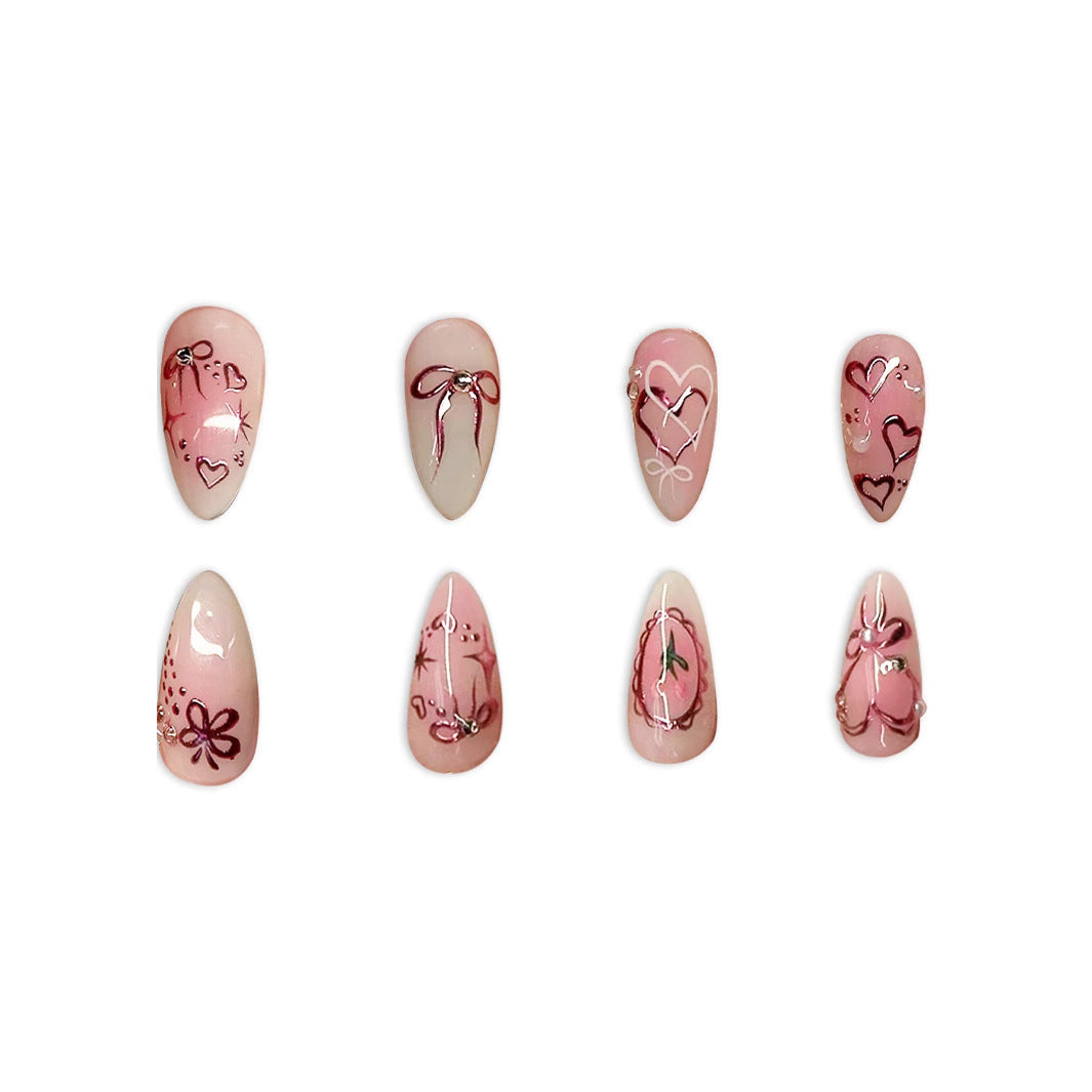 Dekorative Herz-Themen Press-On Nagelkunst Brehn