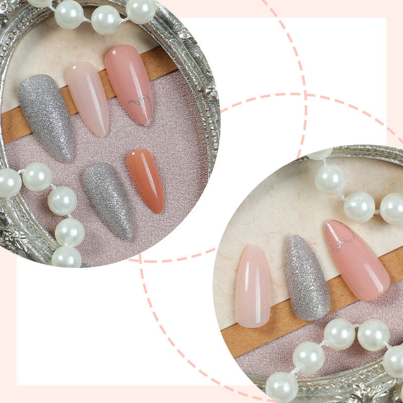 Kunstnagelset mit Herz- und Glitzer-Design Brehn