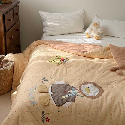 Kuschelige Kinder-Steppdecke mit niedlicher Hunde-Applikation