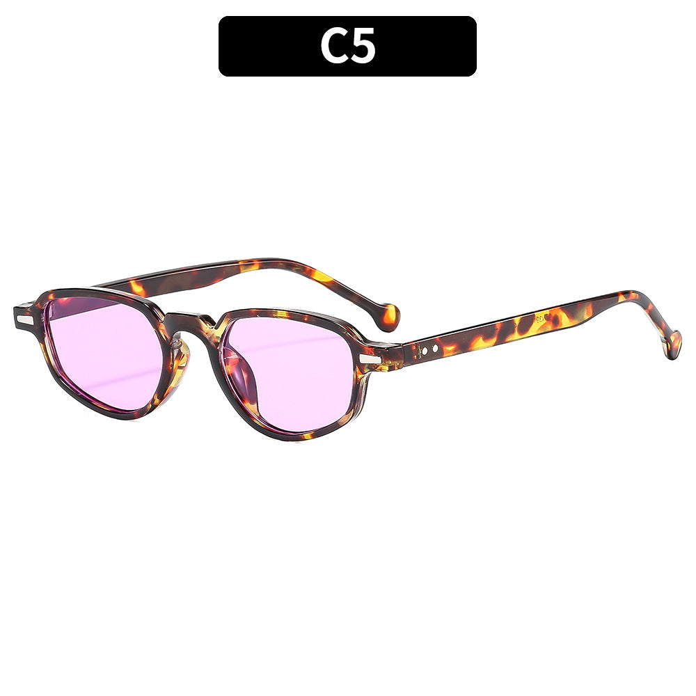 Vintage-inspirierte winkelförmige Sonnenbrille
