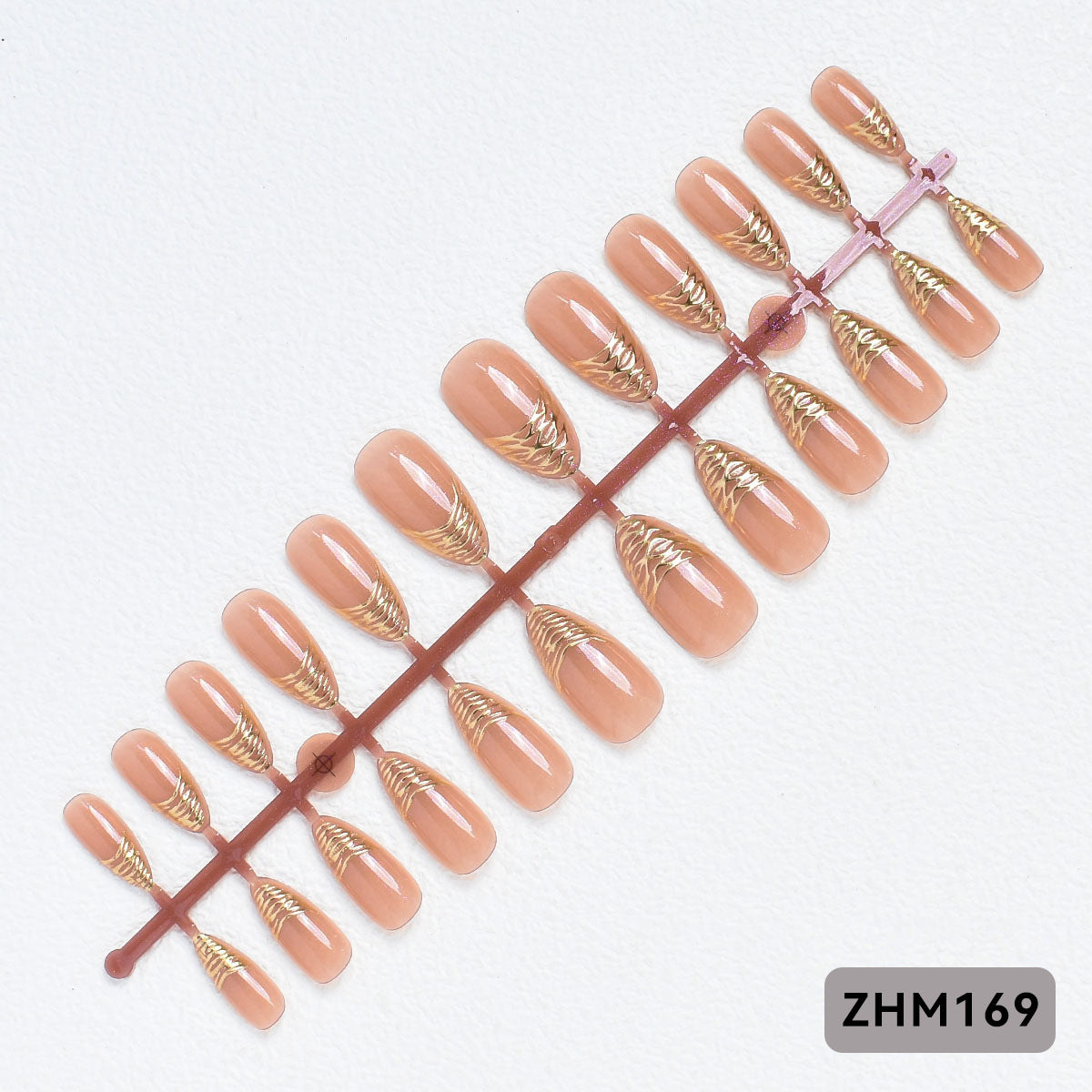 Elegante Press-On Nagelspitzen mit goldenen Details Brehn
