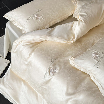 Luxuriöse Baumwollsatin-Bettwäschegarnitur mit Jacquard‑Relief und gesticktem Rosenmotiv