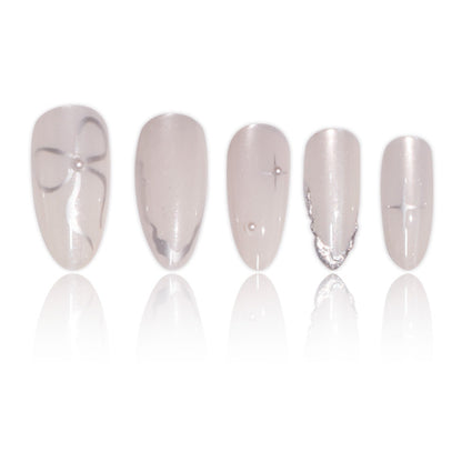 Elegante Stiletto Press-On Nagelkunst mit glänzendem Finish Brehn