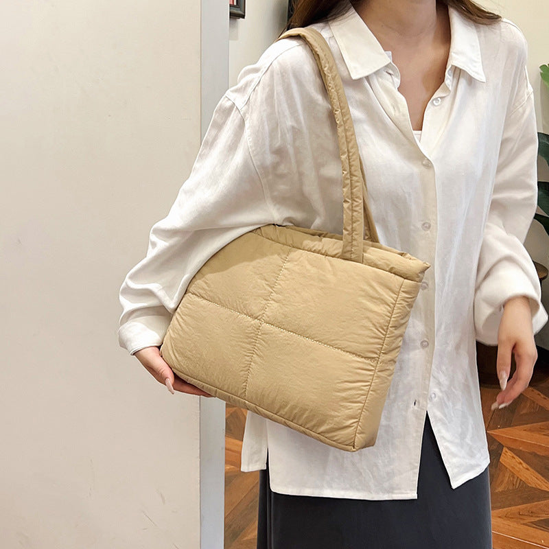 Stylische gesteppte Tragetasche Brehn