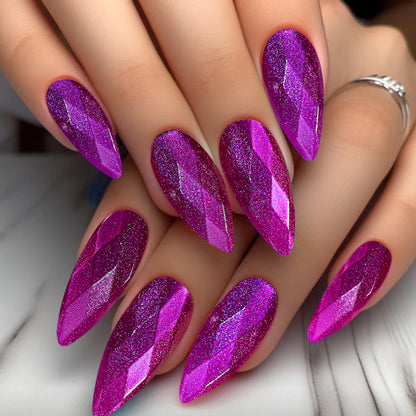 Funkelnde diamantförmige Stiletto-Nagelkunstverlängerungen Brehn