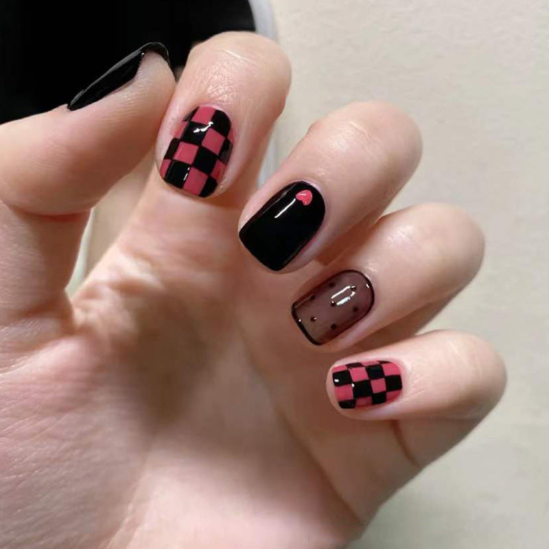 Dekoratives florales Press-On-Nagelkunst-Set Brehn