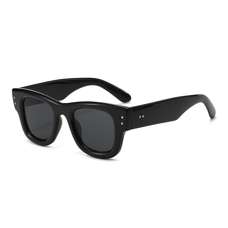 Retro-inspirierte auffällige Rahmen-Sonnenbrille Brehn