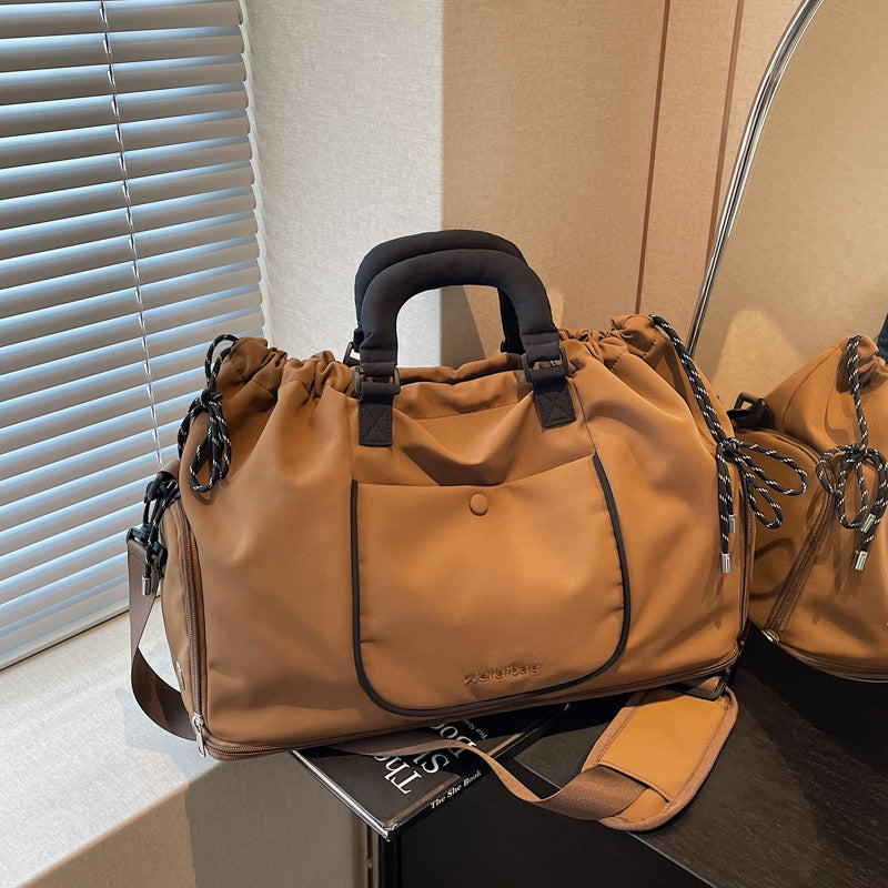 Multifunktionale Reisetasche mit verstellbarem Gurt Brehn