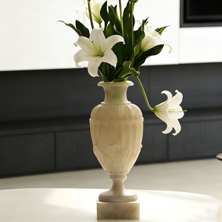 Elegante handgefertigte Alabaster-Dekorvase
